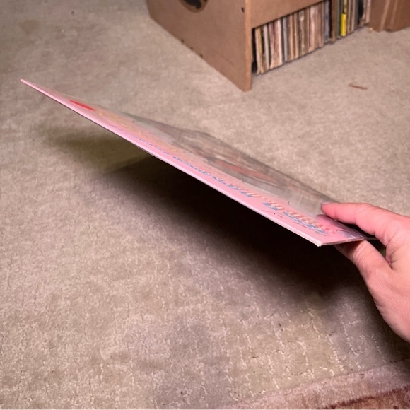 Louise Mandrell and RC Bannon, with their hit album "Super Woman” 1982 - Picture 4 of 5